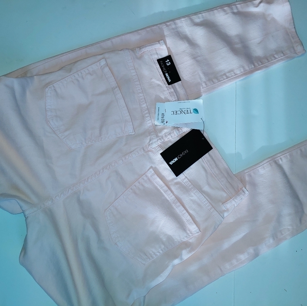 NWT Fashion Nova Light Pink Skinny Pants 13